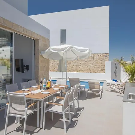 Mantalia Villas *